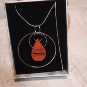 collier goutte de vie - féminin – bijou artisanal léger et élégant